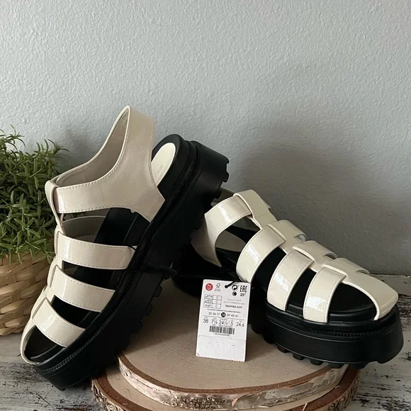 NEW Women's Y2K Lug Sole Fisherman Cage Sandals Fit As Size 9 EU 38 Bershka NWT - Picture 5 of 14